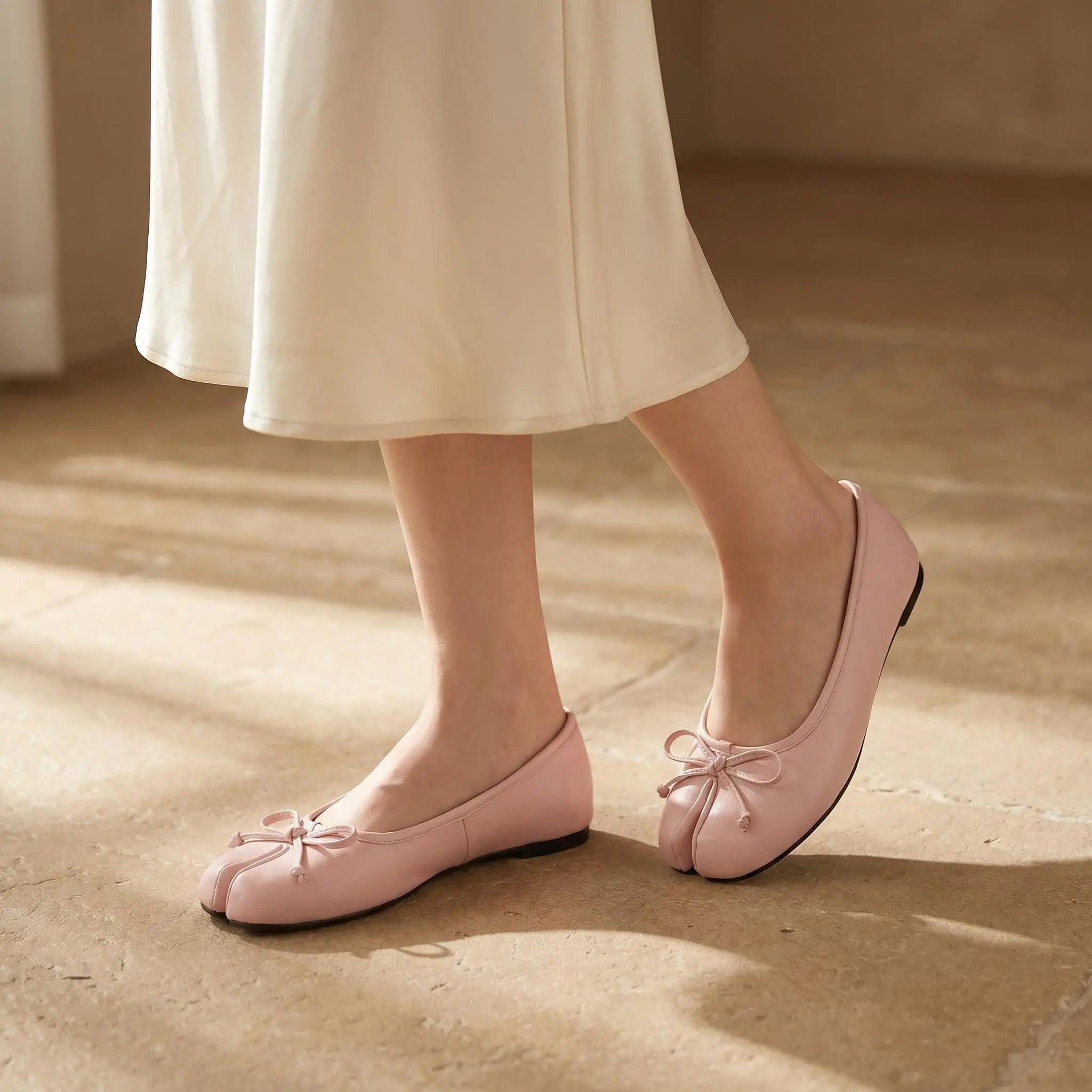 Bow Tabi Ballet Flats