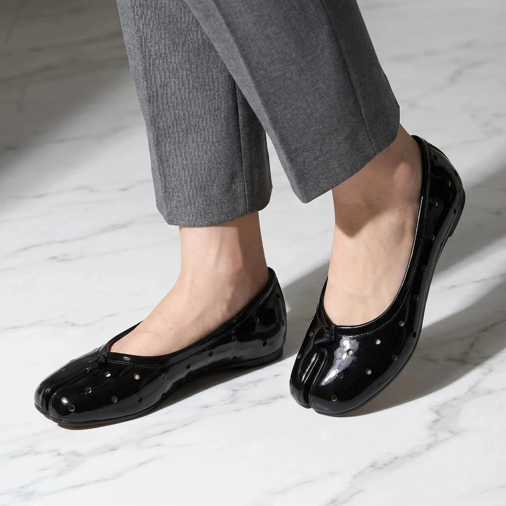 Dot-Air Tabi Ballet Flats