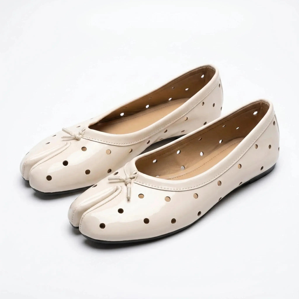 Dot-Air Tabi Ballet Flats