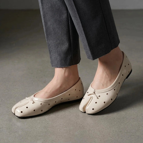 Dot-Air Tabi Ballet Flats