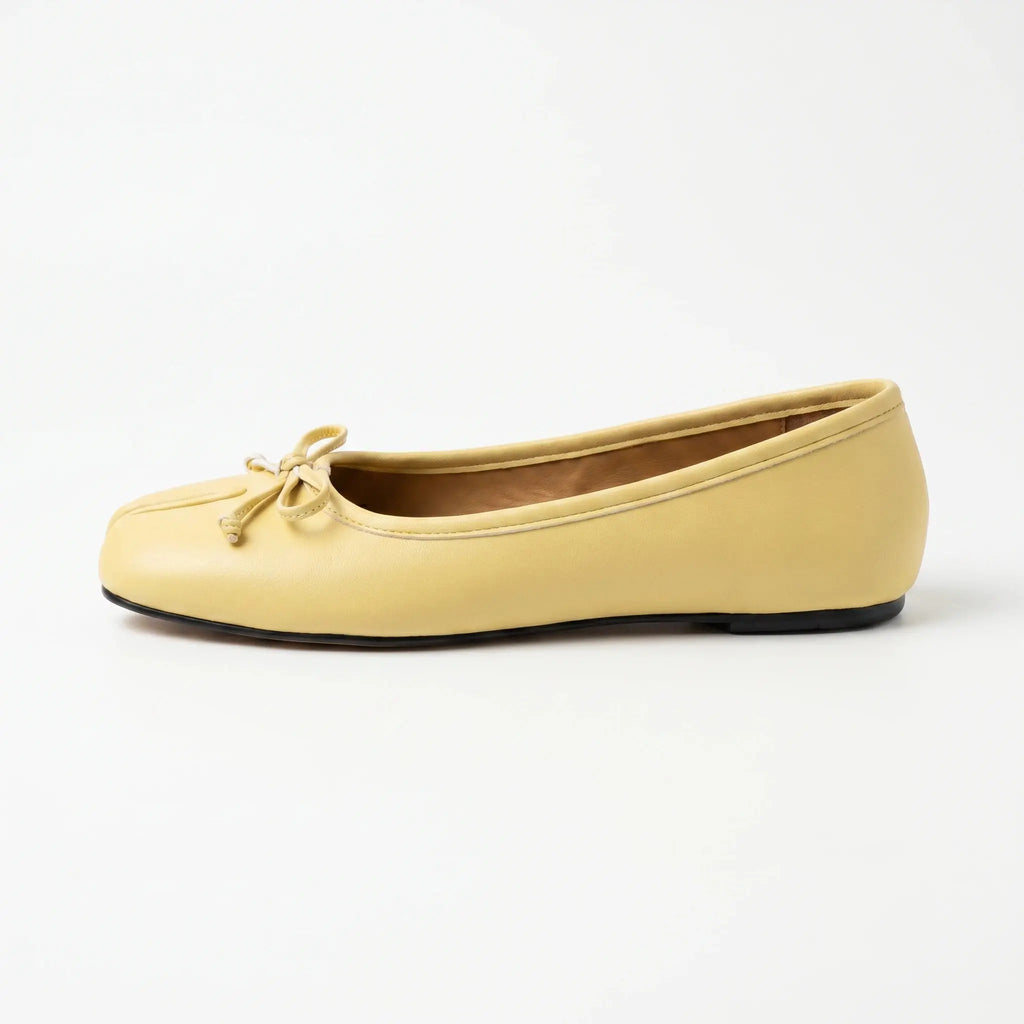 Bow Tabi Ballet Flats