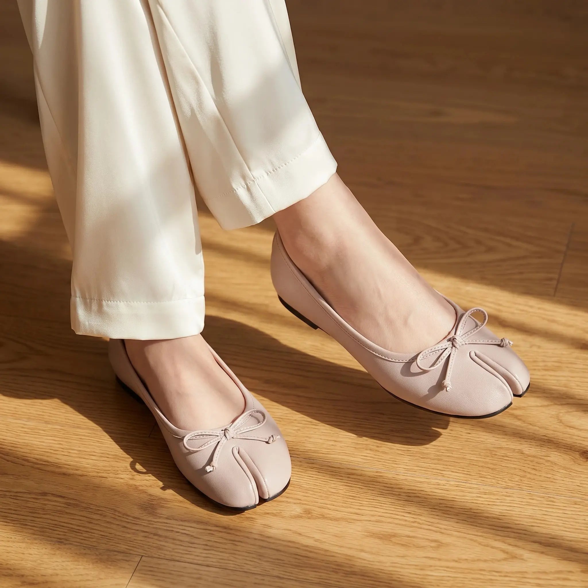 Bow Tabi Ballet Flats