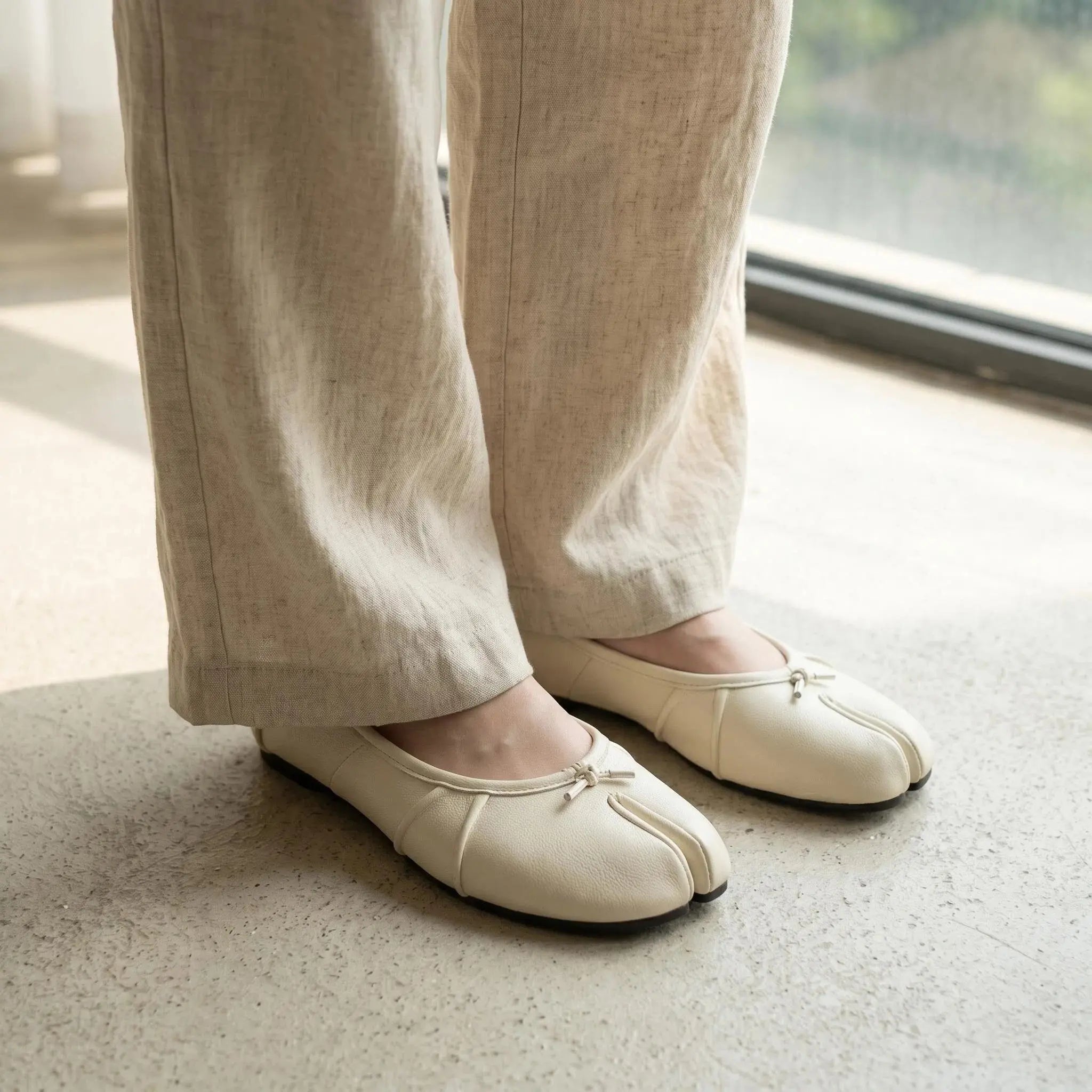 Crinkled Tabi Ballet Flats