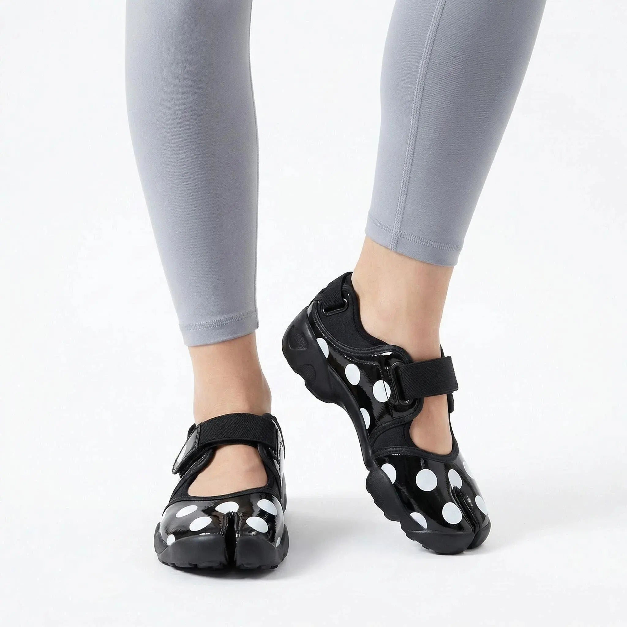 Tabi Mary Jane Sneakers (Dotty Split 2.0)
