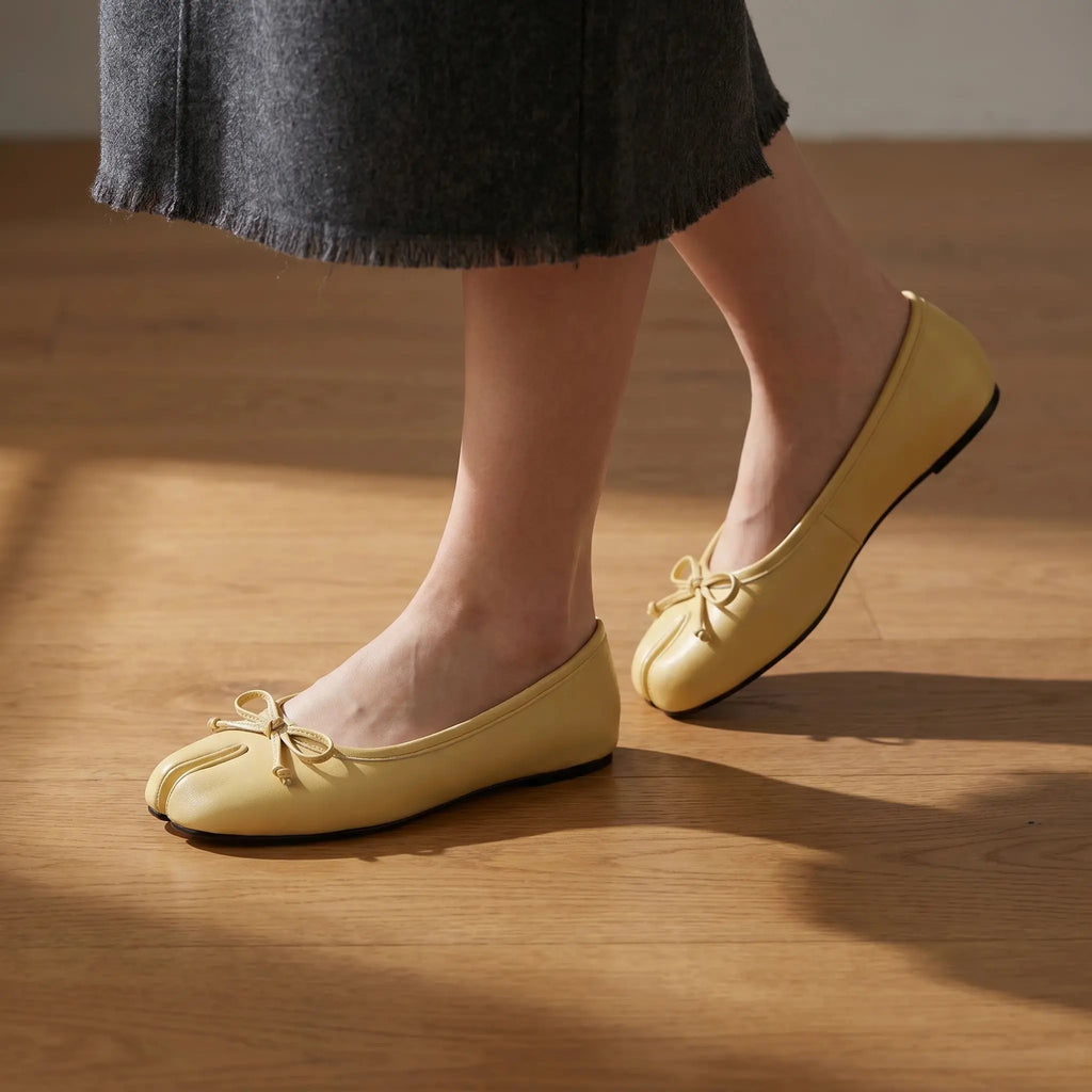 Bow Tabi Ballet Flats