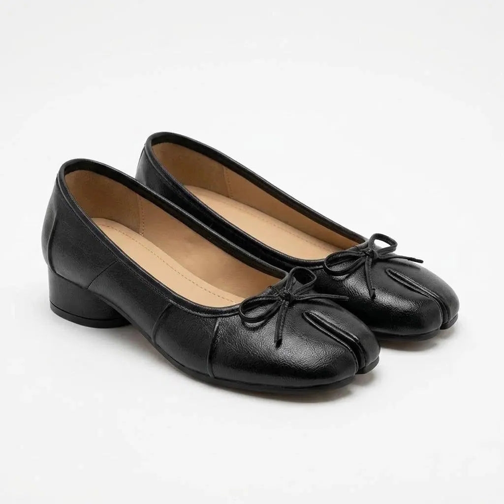 ZQW Bow Tabi Heel in black, pair 45-degree view – matching bow tabi heels, low block heel perfect for work or date night