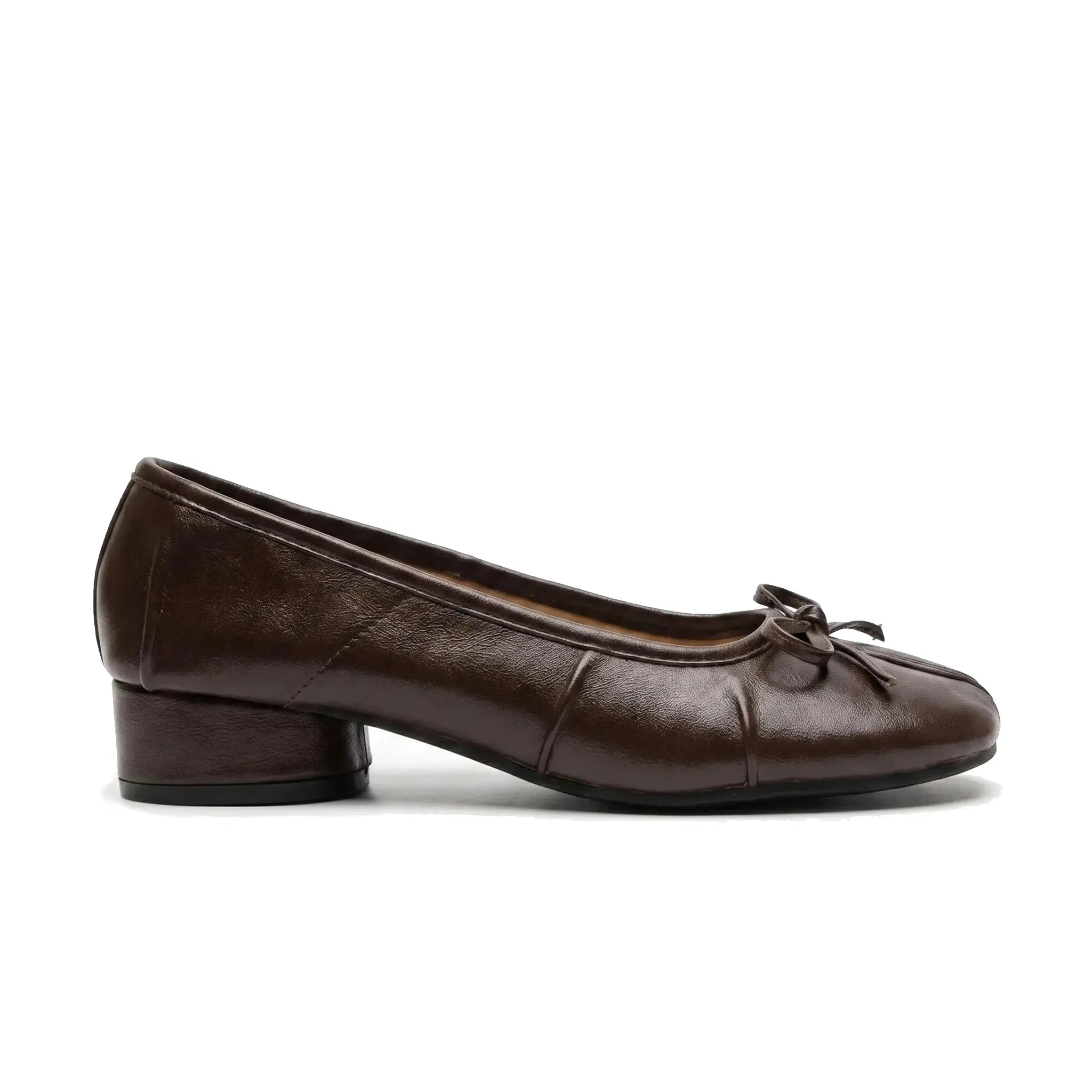ZQW Bow Tabi Heel in brown, side view – 3.2cm block heel, sleek silhouette, soft vegan leather upper, anti-slip rubber outsole