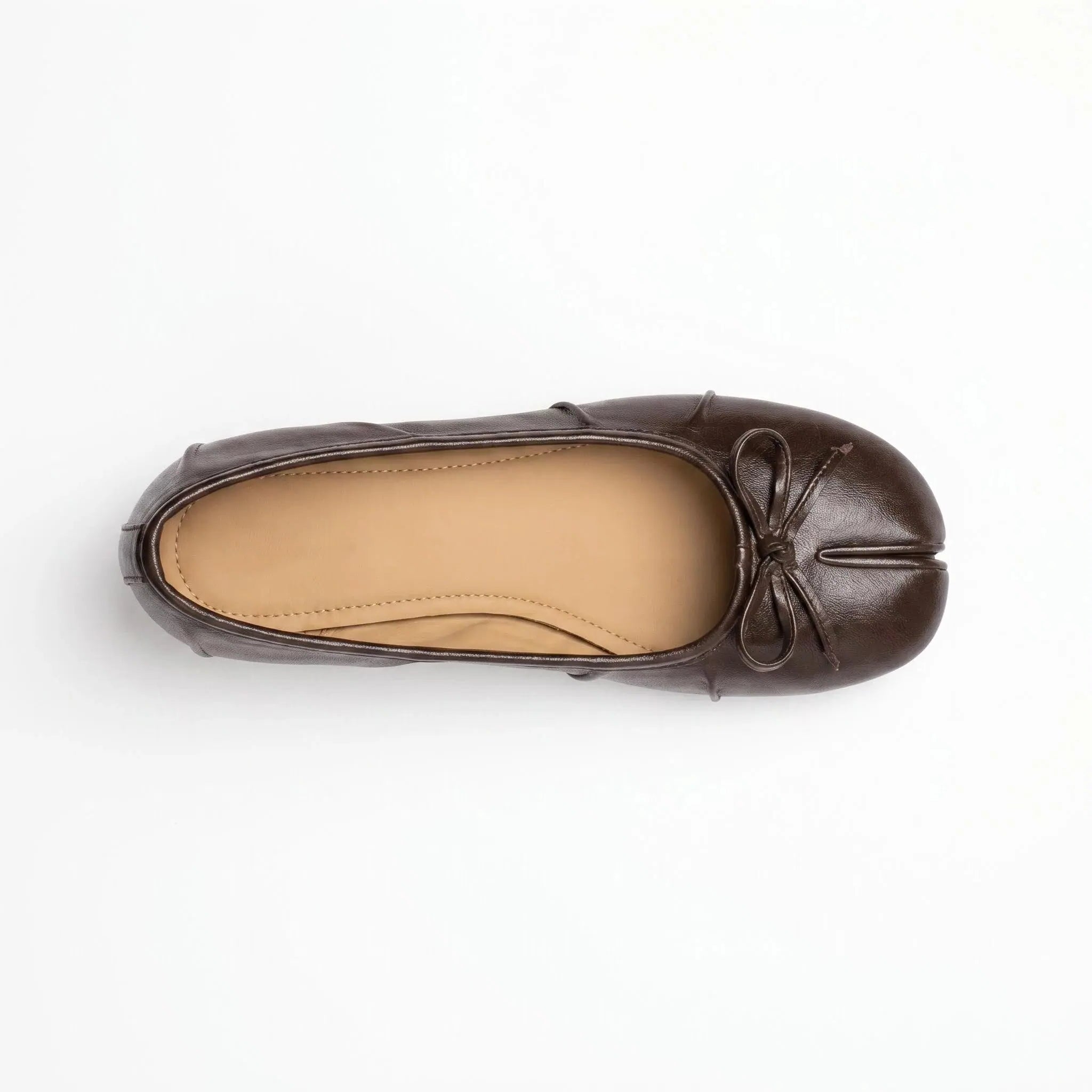 ZQW Bow Tabi Heel in brown, top view – round toe, bow accent, tabi split-toe design, cushioned insole, easy slip-on style