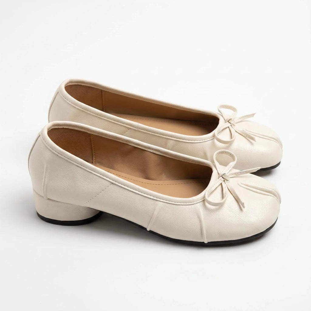 ZQW Bow Tabi Heel in white, pair 45-degree view – matching bow tabi heels, low block heel perfect for work or date night