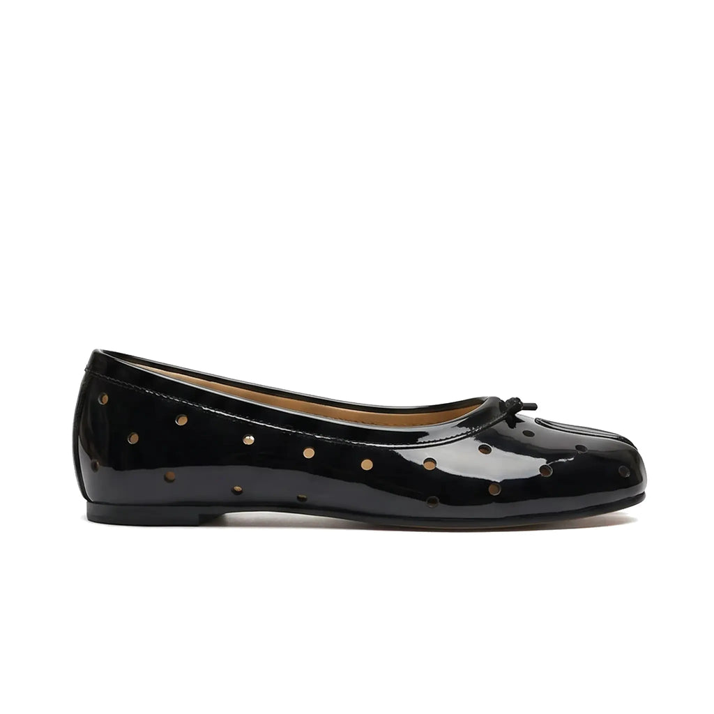 ZQW Dot-Air Tabi Ballet Flats in black, side view – low 0.7cm heel, anti-slip rubber outsole, perforated dot upper, easy slip-on style