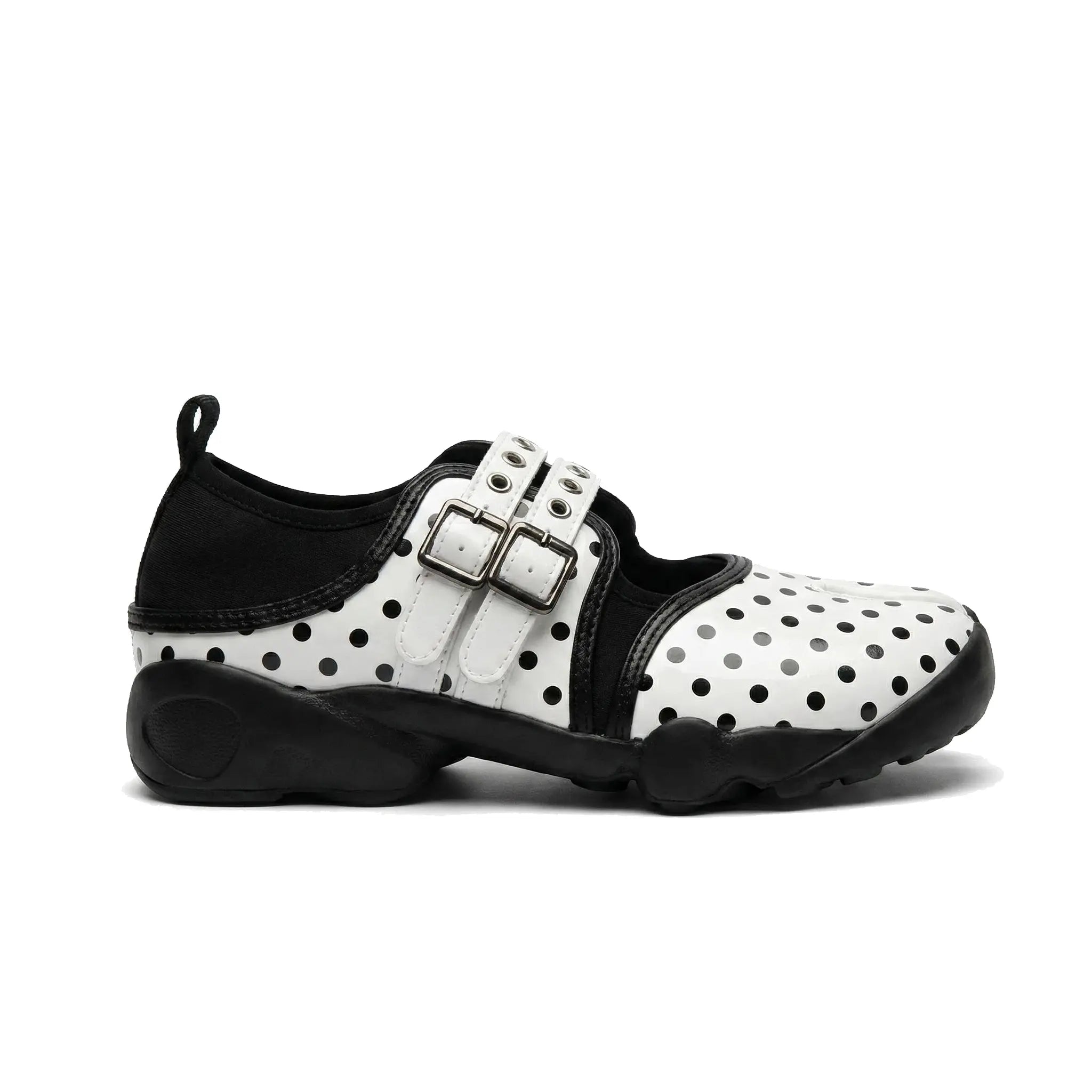 ZQW Dotty Split 1.0 white fine polka dot sneakers, side view – small dotted pattern on white base, Mary Jane style strap, cushioned sole, split-toe design
