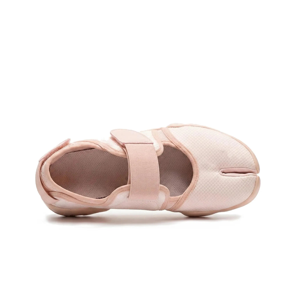 ZQW Mesh Tabi Mary Jane Sneakers in pink, top view – pink breathable mesh upper, Mary Jane strap across instep, round split-toe silhouette, wide-foot friendly