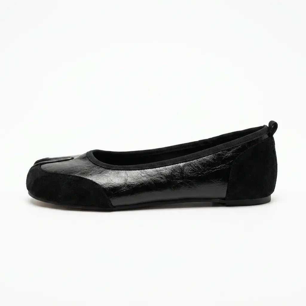 ZQW Mixed Media Tabi Flats in black, side view – low 0.7cm heel, anti-slip rubber outsole, mixed vegan leather and suede upper, slip-on flat