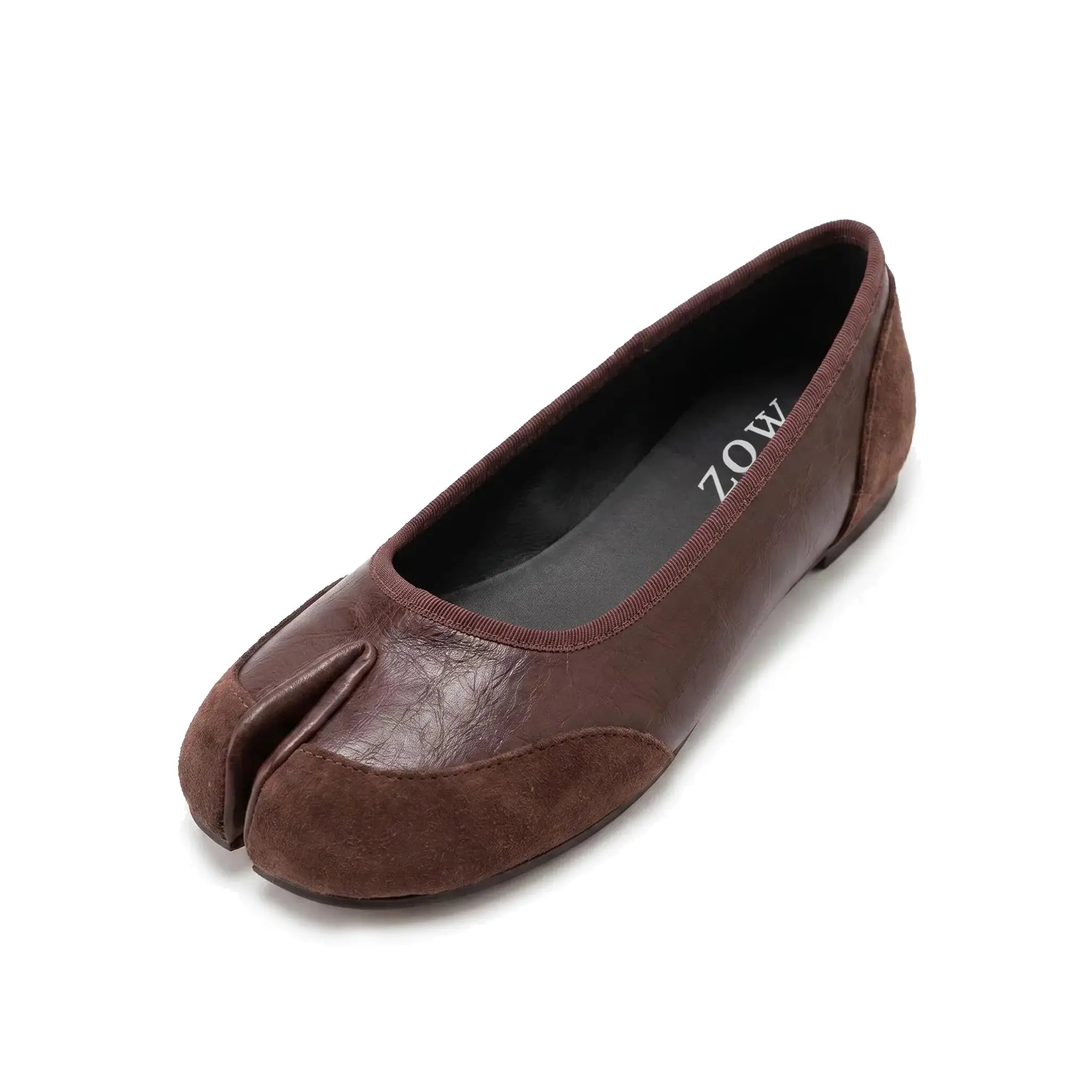 ZQW Mixed Media Tabi Flats in brown, 45-degree angle view – vegan leather and suede upper, round split-toe design, slip-on style, cushioned insole