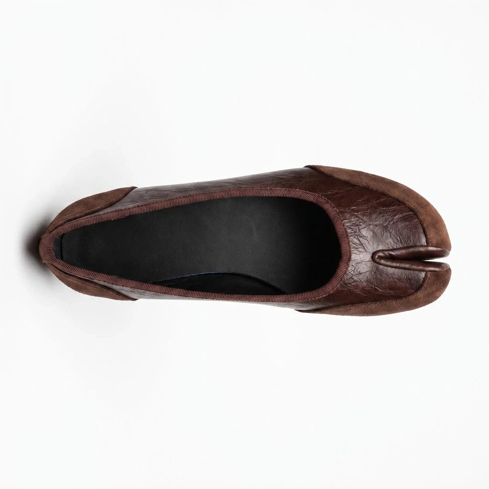 ZQW Mixed Media Tabi Flats in brown, top view – smooth vegan leather and soft suede mixed texture, round toe, tabi split-toe silhouette, wide-foot friendly