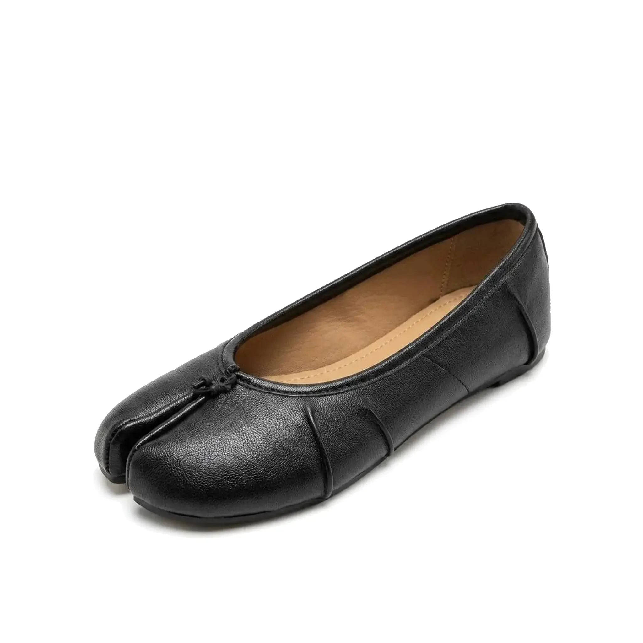ZQW Ruched Tabi Ballet Flats in black, 45-degree angle view – ruched vegan leather upper, split-toe design, low 0.7cm heel, easy slip-on