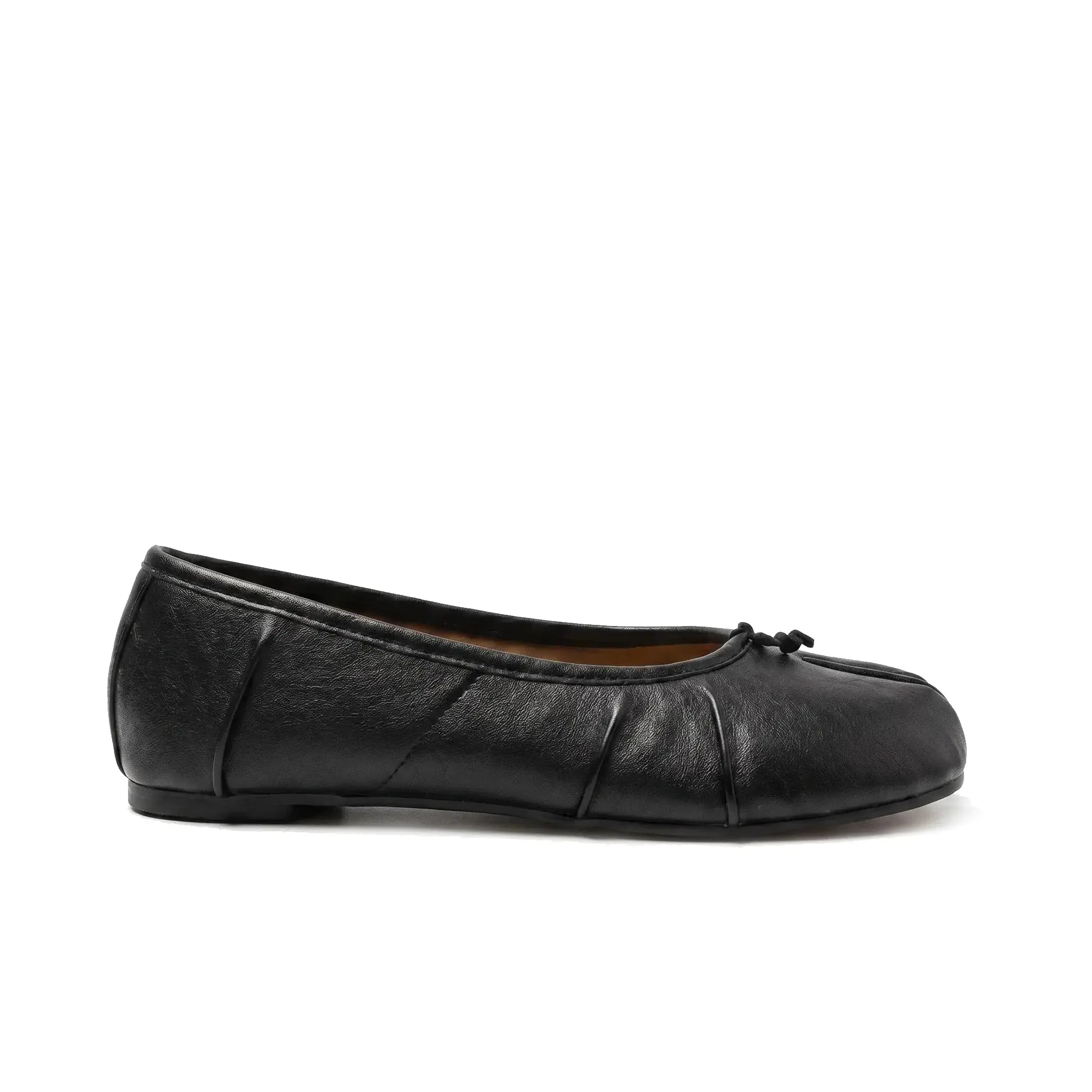 ZQW Ruched Tabi Ballet Flats in black, side view – low 0.28-inch heel, anti-slip rubber outsole, slip-on style with ruched trim, wide-foot friendly