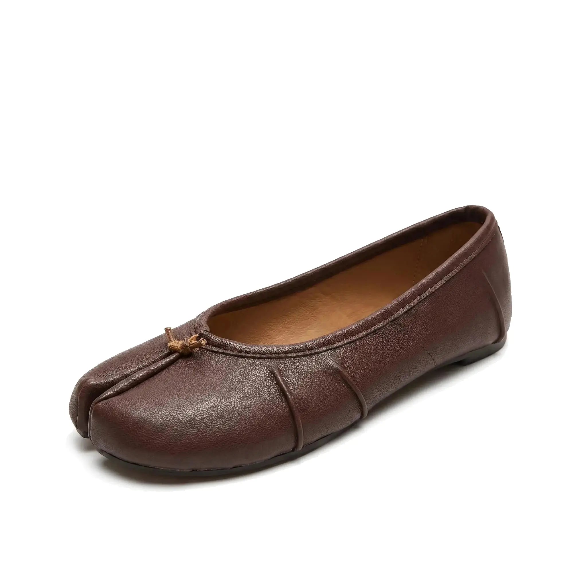ZQW Ruched Tabi Ballet Flats in brown, 45-degree angle view – ruched vegan leather upper, split-toe design, low 0.7cm heel, easy slip-on