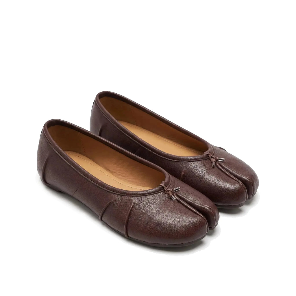 ZQW Ruched Tabi Ballet Flats in burgundy, pair 45-degree view – matching ruched tabi flats, low heel, perfect for daily casual or office wear