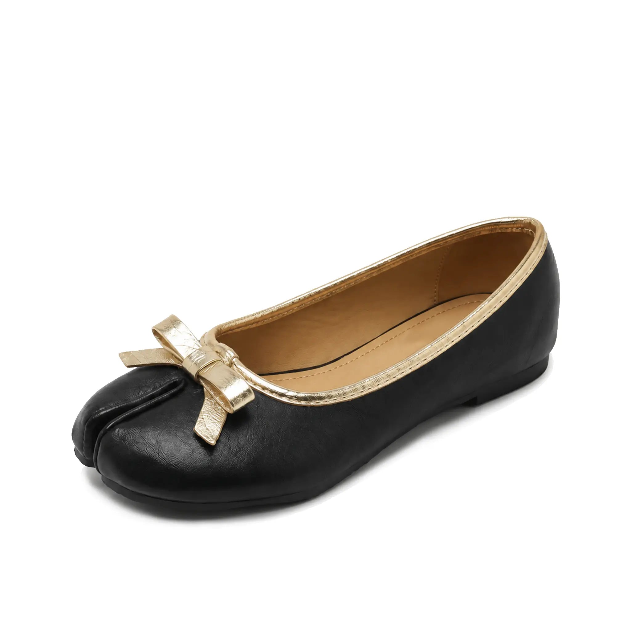 ZQW Tabi Bow Ballet Flats in black, 45-degree angle view – split-toe design with cute bow detail, round toe, slip-on ballet flat, cushioned insole, vegan leather