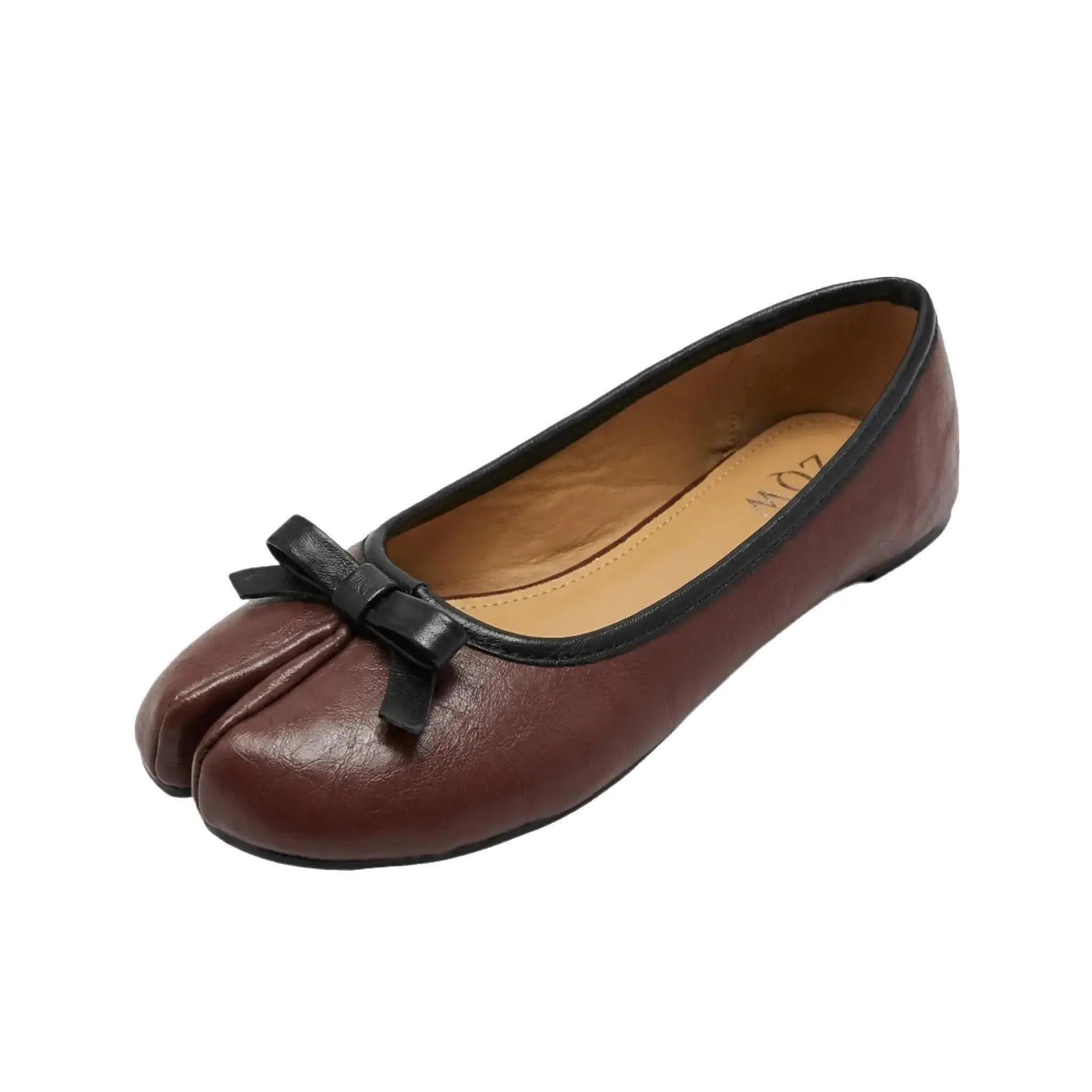 ZQW Tabi Bow Ballet Flats in burgundy, 45-degree angle view – split-toe design with cute bow detail, round toe, slip-on ballet flat, cushioned insole, rich burgundy vegan leather