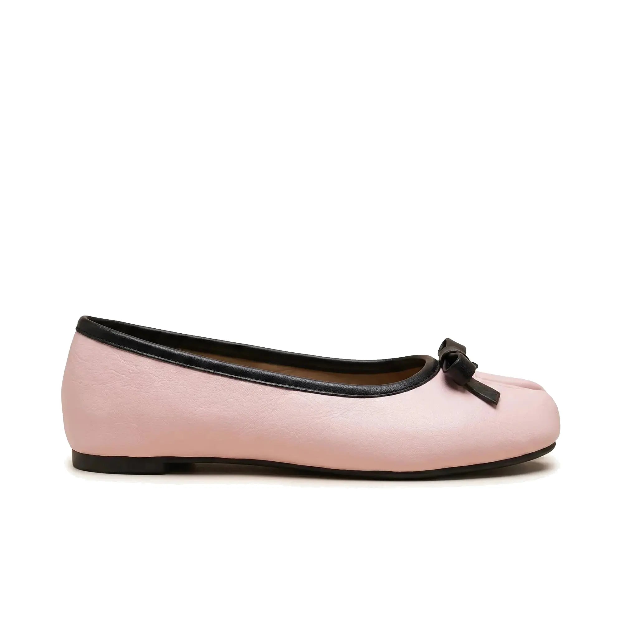 ZQW Tabi Bow Ballet Flats in pink, side view – low 0.7cm heel, anti-slip rubber outsole, bow detail, easy slip-on style