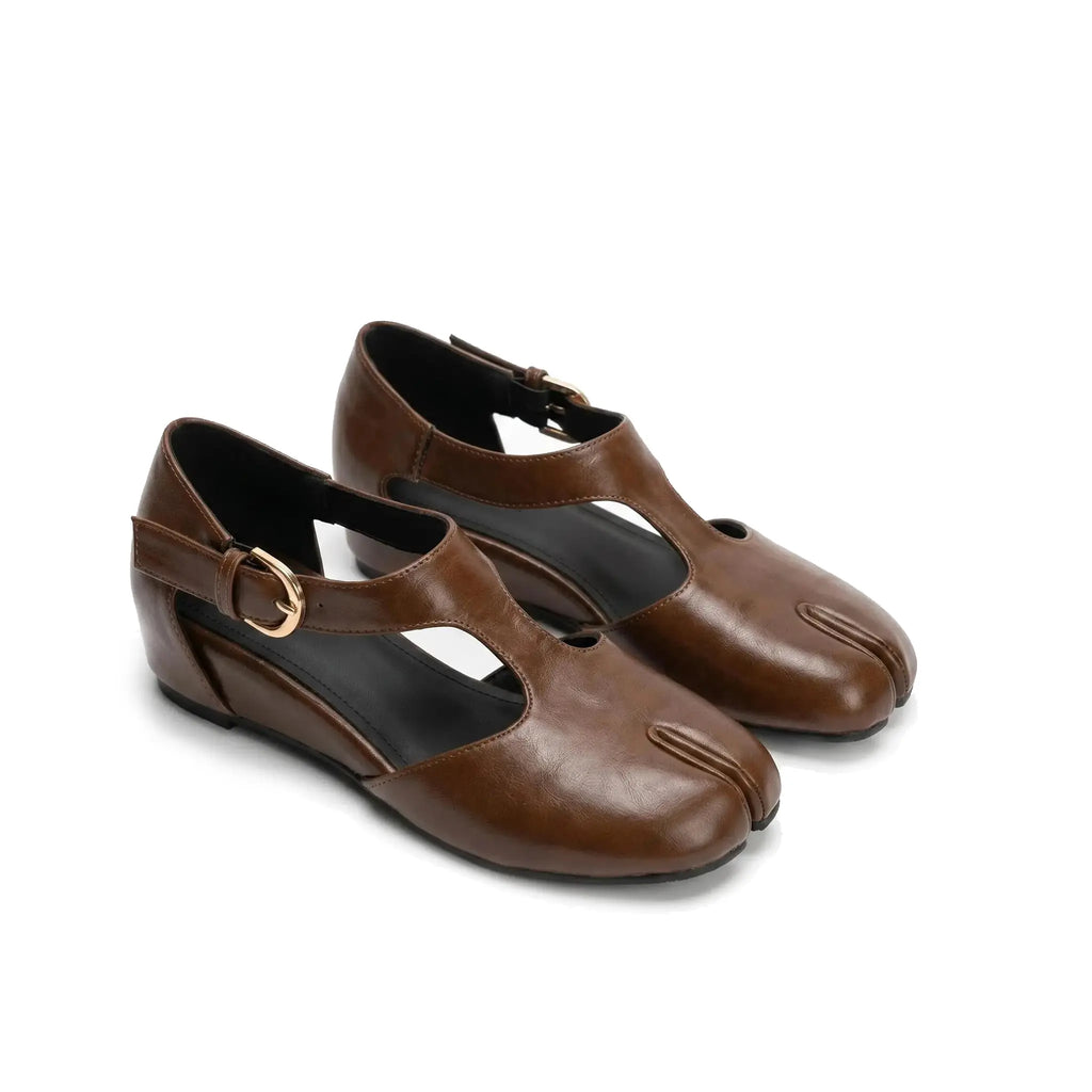 ZQW Tabi Mary Jane Flats in brown, pair 45-degree view – matching T-strap flats with breathable cutouts and hidden wedge, perfect for work or travel