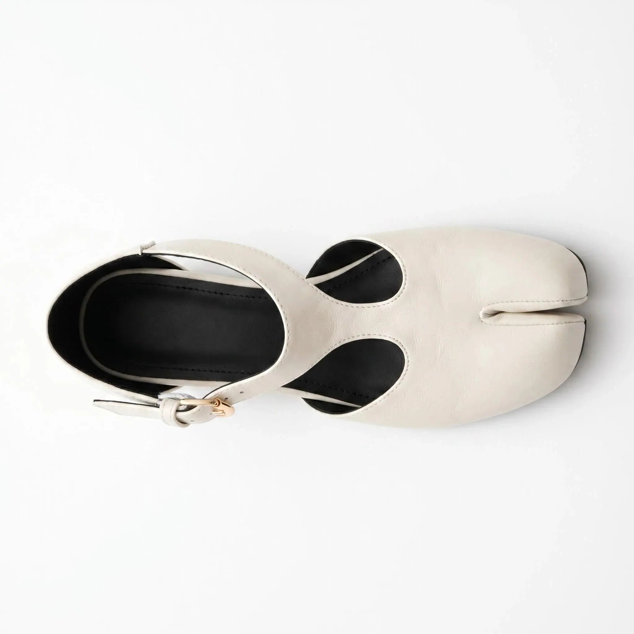ZQW Tabi Mary Jane Flats in white, top view – T-strap across instep, round split-toe silhouette, side cutouts, cushioned insole, wide-foot friendly fit