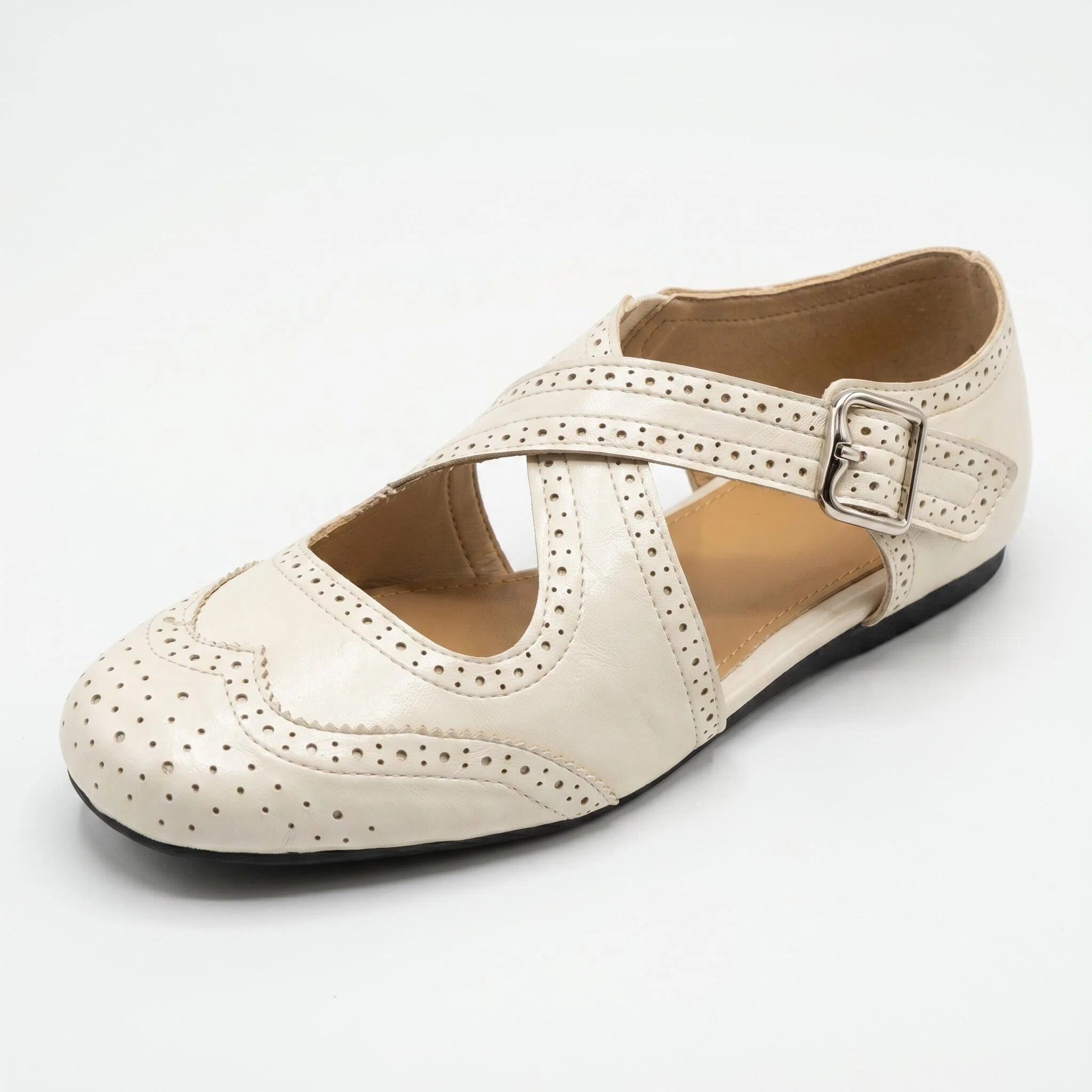 ZQW Western Cross Flats in white, 45-degree angle view – crisscross straps with hook & loop closure, closed square toe, vegan leather western flat sandal